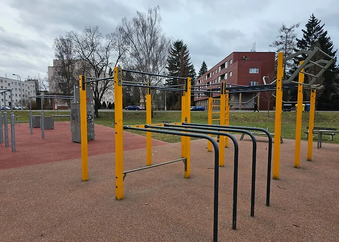 Moderni Velky 2+kk U Soutoku * Градец-Кралове